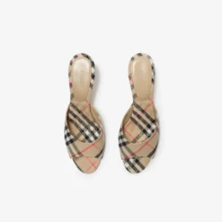 Check Mews Low Sandals​
