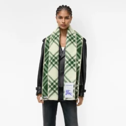 Check Wool Scarf
