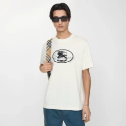Knight Stamp Cotton T-shirt