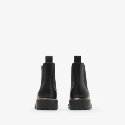 Leather Gravel Chelsea Boots​