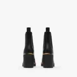 Leather Gravel Heel Chelsea Boots​