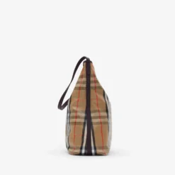 Medium Highlands Shoulder Bag