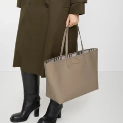 Medium Reversible Bloomsbury Tote​