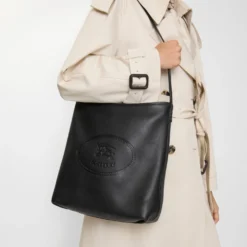 Small Highlands Shoulder Bag