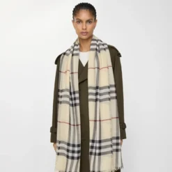 Wide Check Wool Scarf