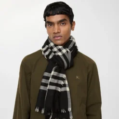 Wide Check Wool Scarf