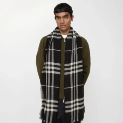Wide Check Wool Scarf