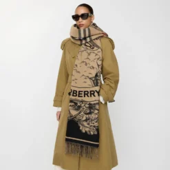 Wide Gallant Knight Cashmere Scarf